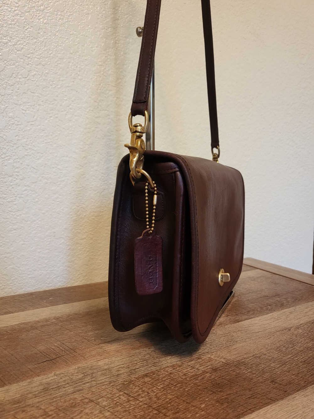 Vintage Coach Covertable Clutch NYC Burgundy - Picture 4 of 6